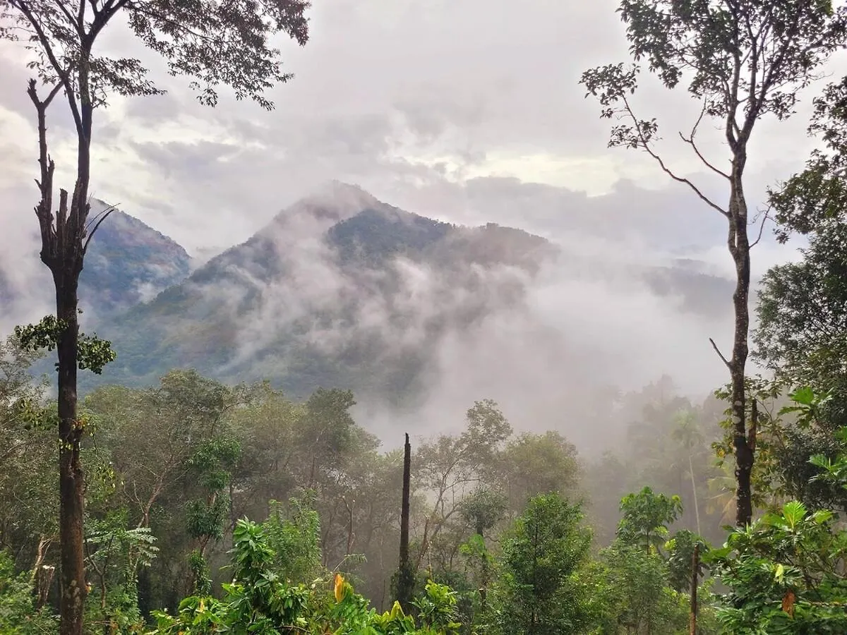 Newcastle Holiday Resorts Entire Property With 5 Bedrooms-Near Munnar & Idukki-Superb Vibe,View - Kitchen, Campfire & Bbq Facility Kumudi 0*,